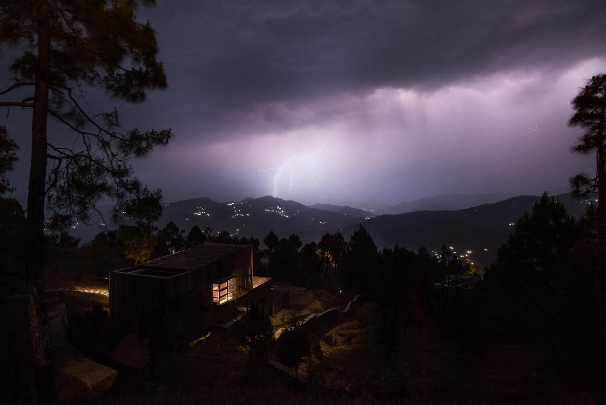 The Kumaon Hotel Binsar Luaran gambar
